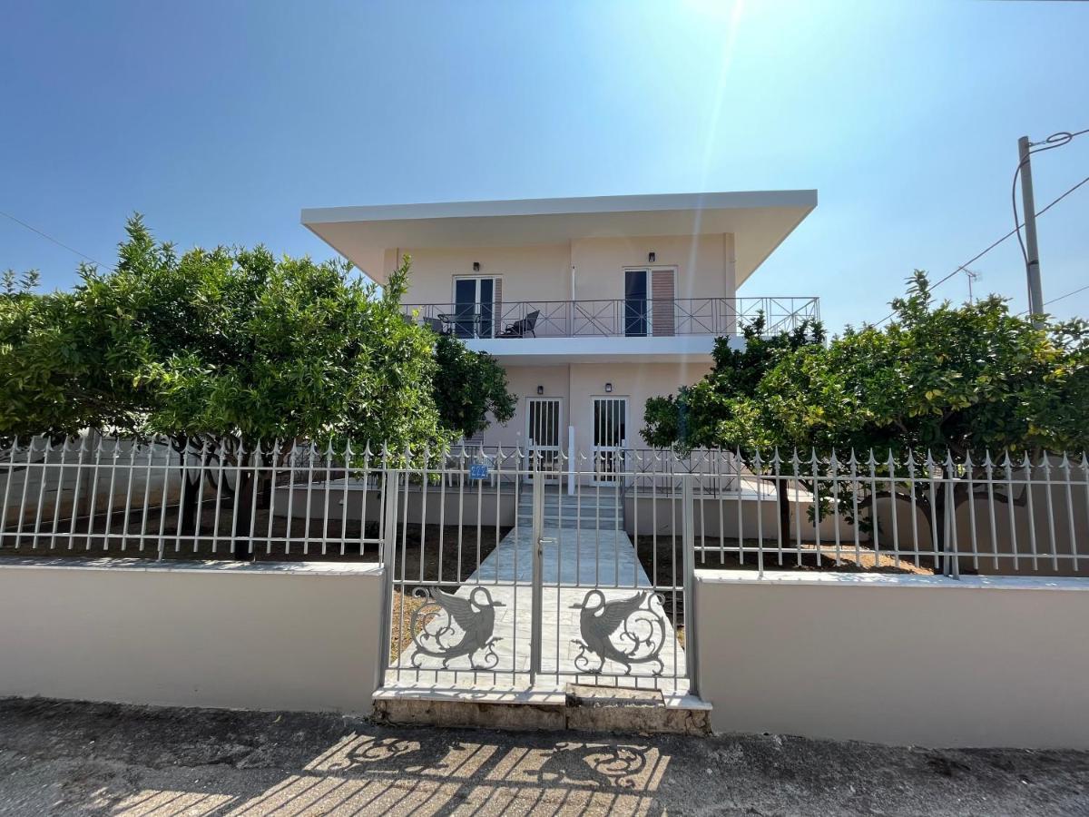Koulouras Holiday Apartments Nikolaíika Екстериор снимка