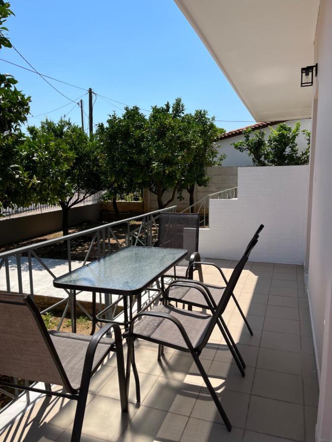Koulouras Holiday Apartments Nikolaíika Екстериор снимка