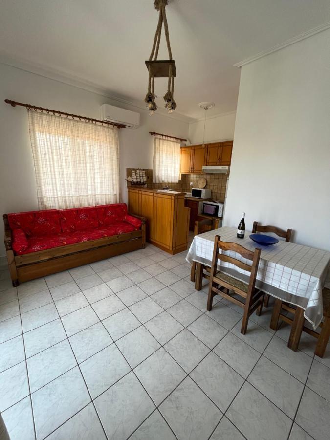 Koulouras Holiday Apartments Nikolaíika Екстериор снимка